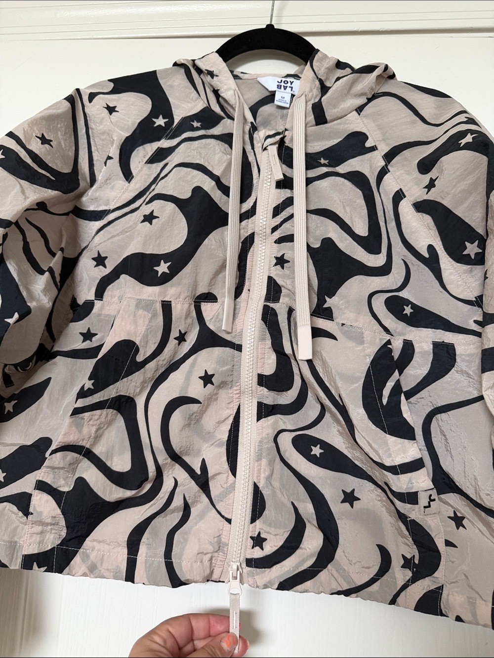 JoyLab Black & Cream Printed Hooded Jacket - Picture 6 of 11